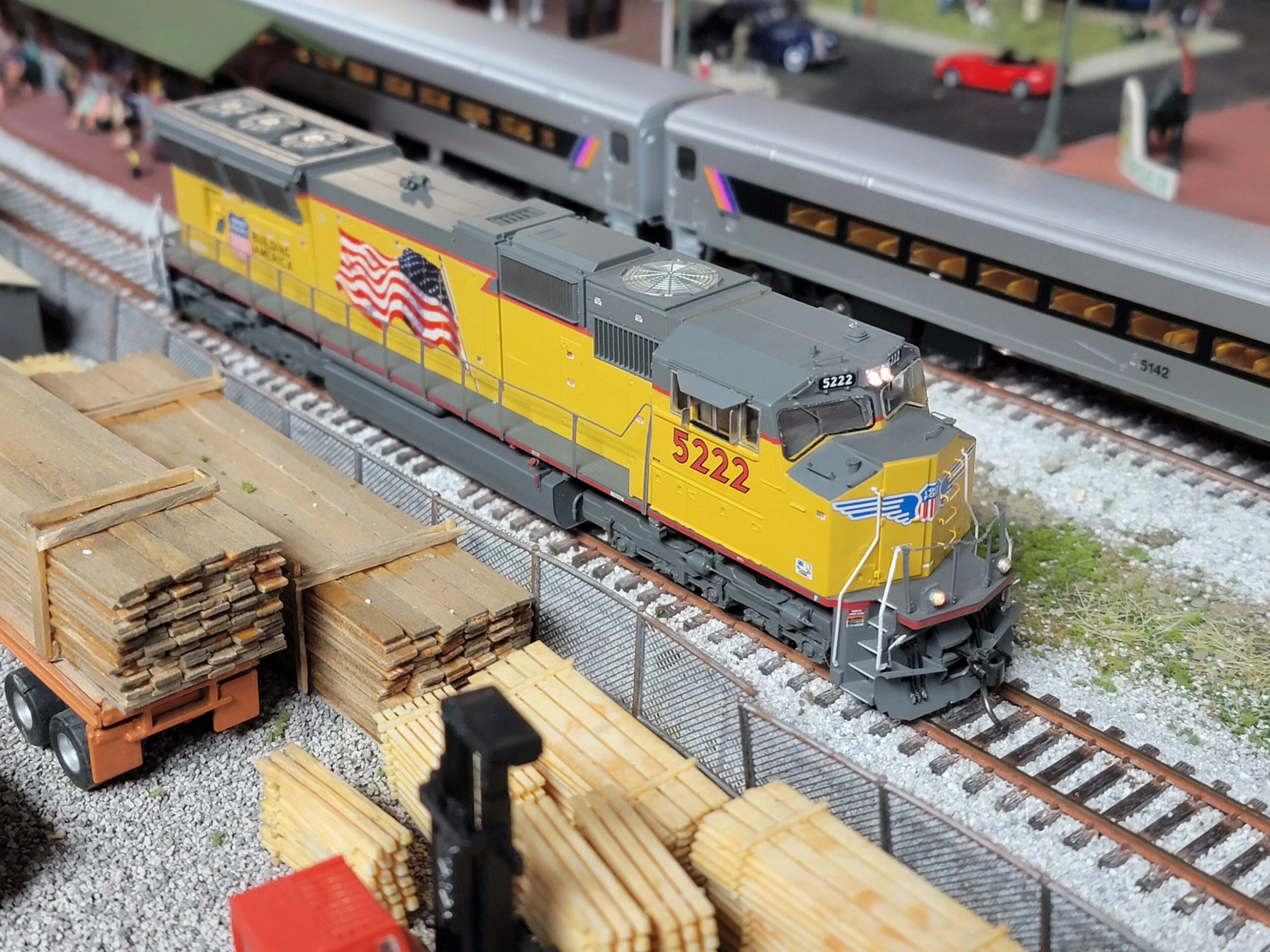 Athearn Genesis G69243 HO Scale EMD SD70M Union Pacific "American Flag" UP 5222 - USED With DCC - Image 2