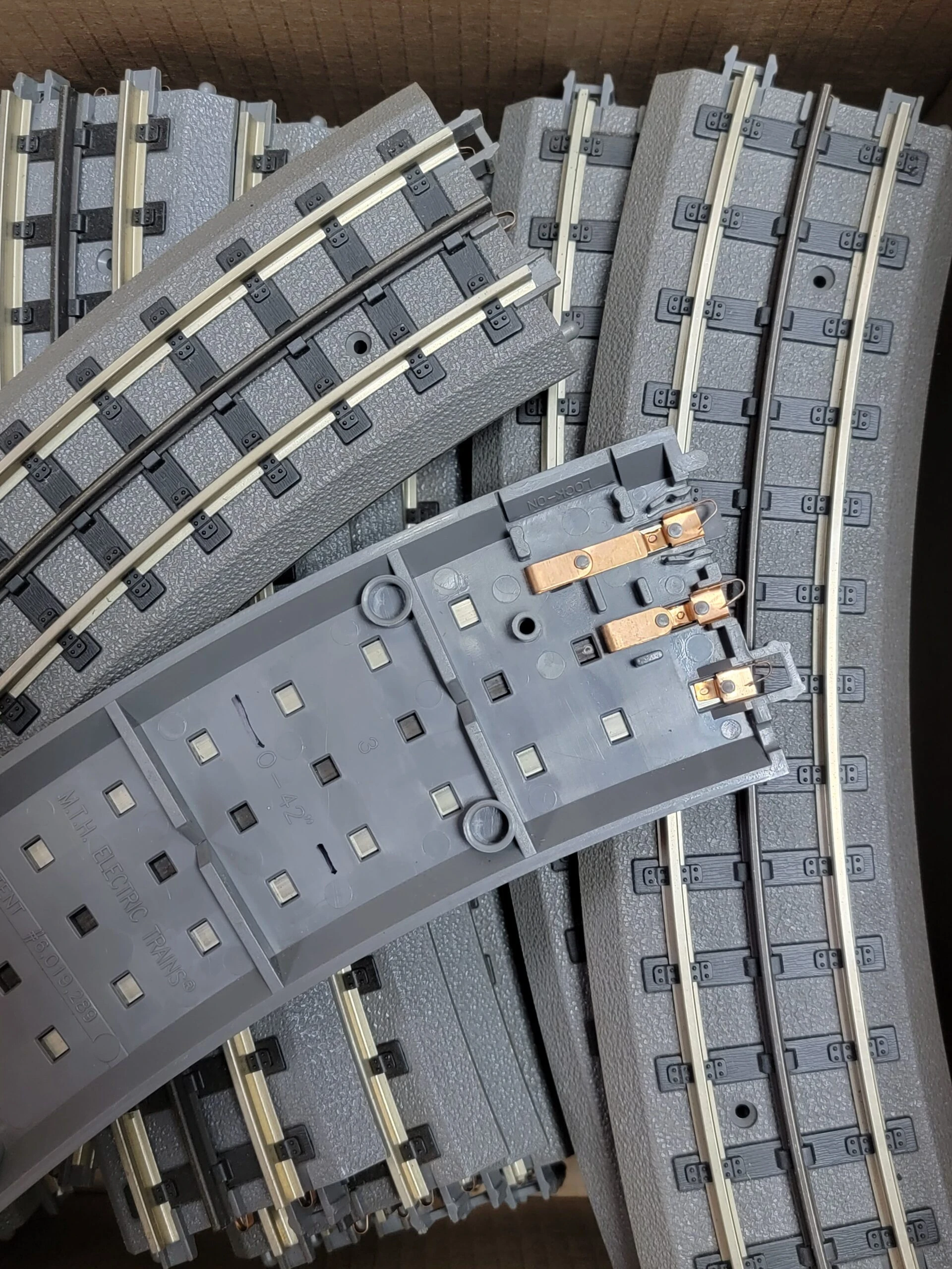 MTH 40-1042 RealTrax Track O-42 Curved Section - USED