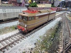 ACME 60164 HO Scale Electric Locomotive Class E 645 FS E 645.067 With DCC - USED