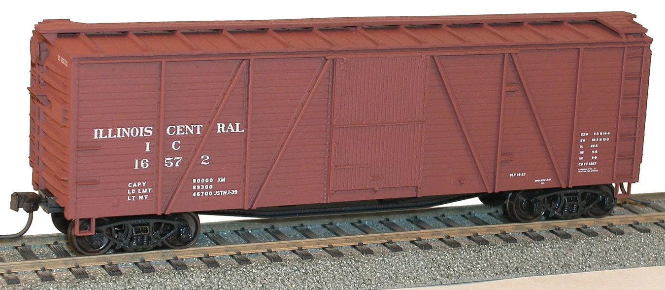 Accurail 7208 HO Scale 40' Single Sheath Boxcar Kit Illinois Central IC - NOS