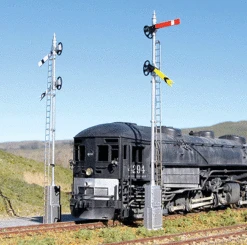 American Limited Models HO Scale 4200 Lower Quadrant Semaphore Signal Nonoperating Kits 2 Pack