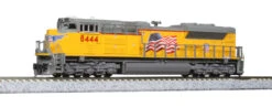Kato 176-8404 N Scale EMD SD70ACe Union Pacific "Flag" UP 8444