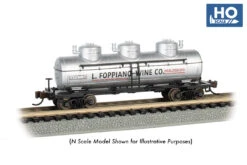 Bachmann 17114 HO Scale 3 Dome Tank Car Foppiano Wine Co. GATX 1112