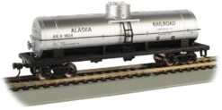 Bachmann 17807 HO Scale 40' Single Dome Tank Car Alaska RR ARR 9024