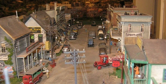 Berkshire Junction 100' EZ Line Fine Black - Image 2