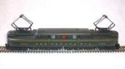 BLI 623 HO Scale GG1 Electric Brunswick 5 Stripe PRR 4905 DCC QSI Sound - Like New USED