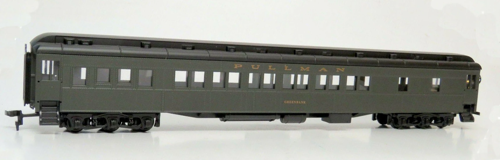 IHC 49047 HO Scale Heavyweight 12-1 Sleeper Pullman "East Chicago" B&O -NOS
