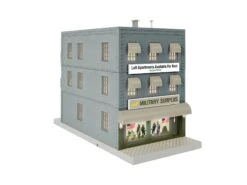 Lionel 2229130 O Gauge Military Surplus Store (Plug-Expand-Play)