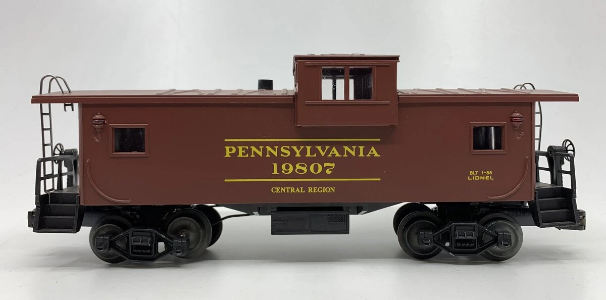 Lionel 6-19807 O Gauge Illuminated Extended Vision Caboose With Smoke Pennsylvania Railroad PRR NOS
