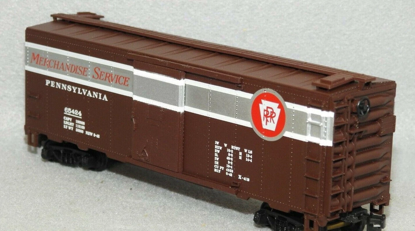Mantua 734-549 HO Scale 40' Steel Boxcar "Merchandise Service" PRR 65426 - NOS