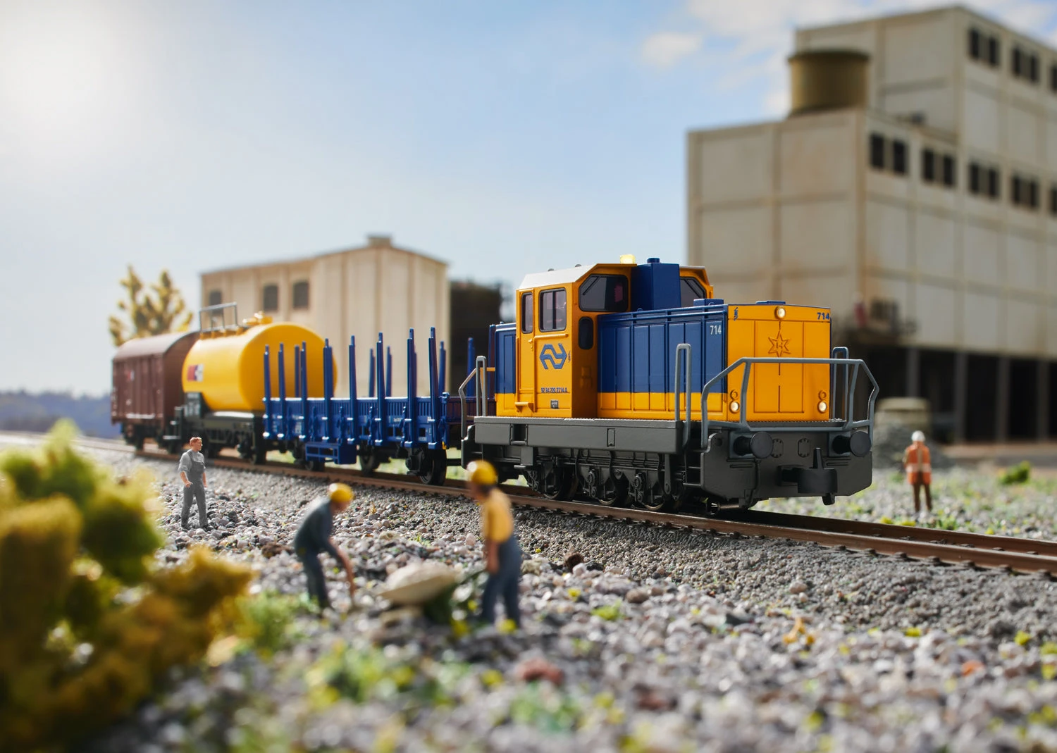 Märklin 29023 HO Scale Dutch "Nederlandse Spoorwegen" Freight Digital Starter Train Set - Image 3