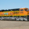 ScaleTrains 32894 Rivet HO Scale GE ES44AC BNSF 25th Anniversary 6163