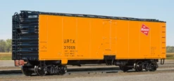 ScaleTrains Kit Classics 1261 40' Steel Reefer Milwaukee Road URTX 37358