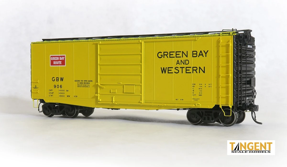 Tangent Scale Models 26012-04 HO Scale 40' PS-1 9' Door Boxcar Green Bay & Western GBW 932