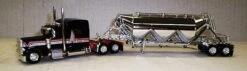 Trucks N Stuff SPEC017 Black/Silver 389 Peterbuilt With Chrome Pneumatic Bulk Trailer