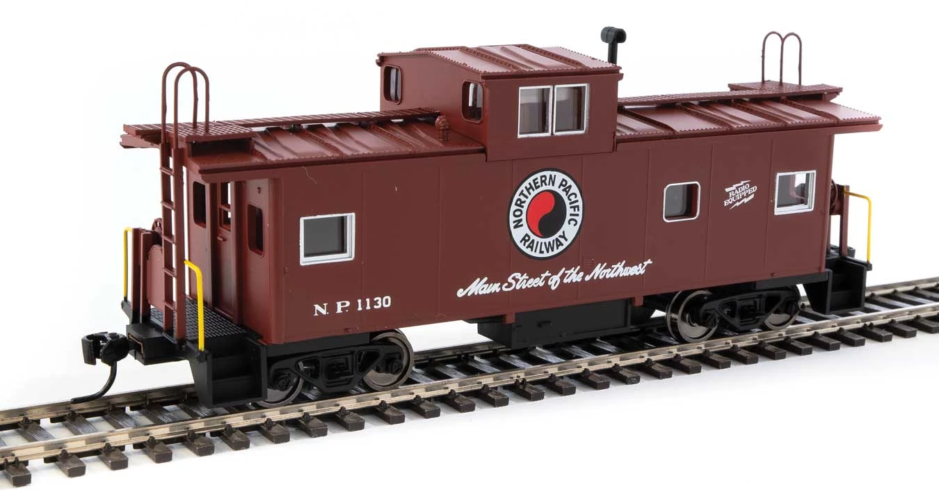 Walthers Mainline 910-8777 HO Scale Wide Vision Caboose Northern Pacific NP 1130 - Image 2
