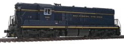 Walthers Proto 920-48900 HO Scale EMD SD7 Diesel B&O 7401 With DCC - USED