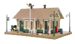 Woodland Scenics BR5023 HO Scale Built Up Structure - Danbury Depot