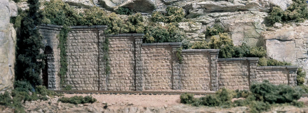Woodland Scenics C1159 N Scale Retaining Wall - Cut Stone (6-Pack)