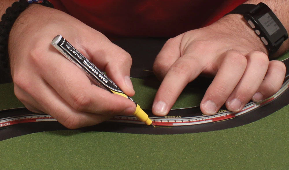 Woodland Scenics C1291 Road Striping Pen, White - Image 2