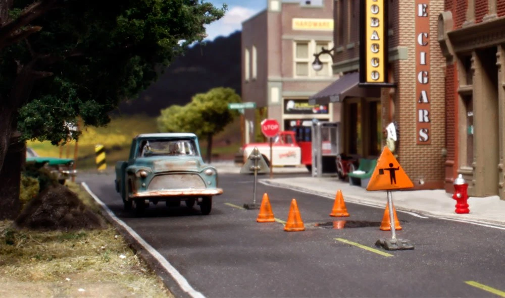 Woodland Scenics C1292 Road Striping Pen, Yellow - Image 3